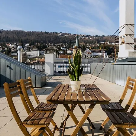 Alt Views & Spacious Living With Rooftop Terrace